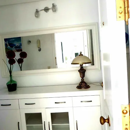 Oasis Carihuela Apartment Torremolinos